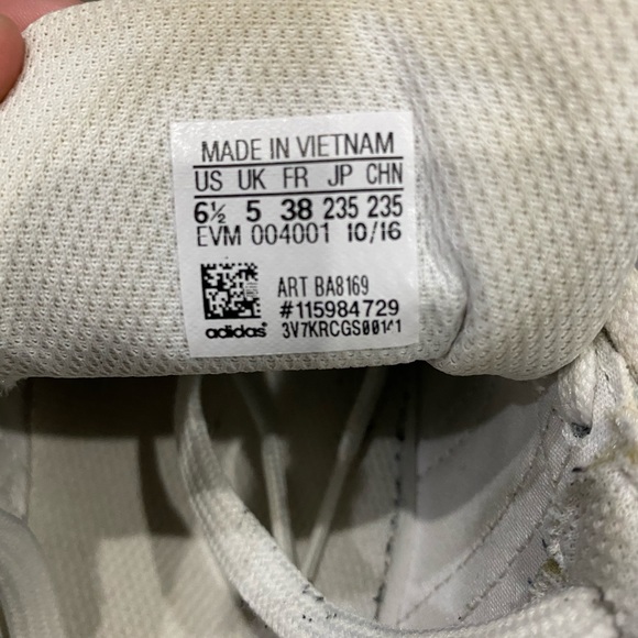 Adidas - Picture 6 of 6